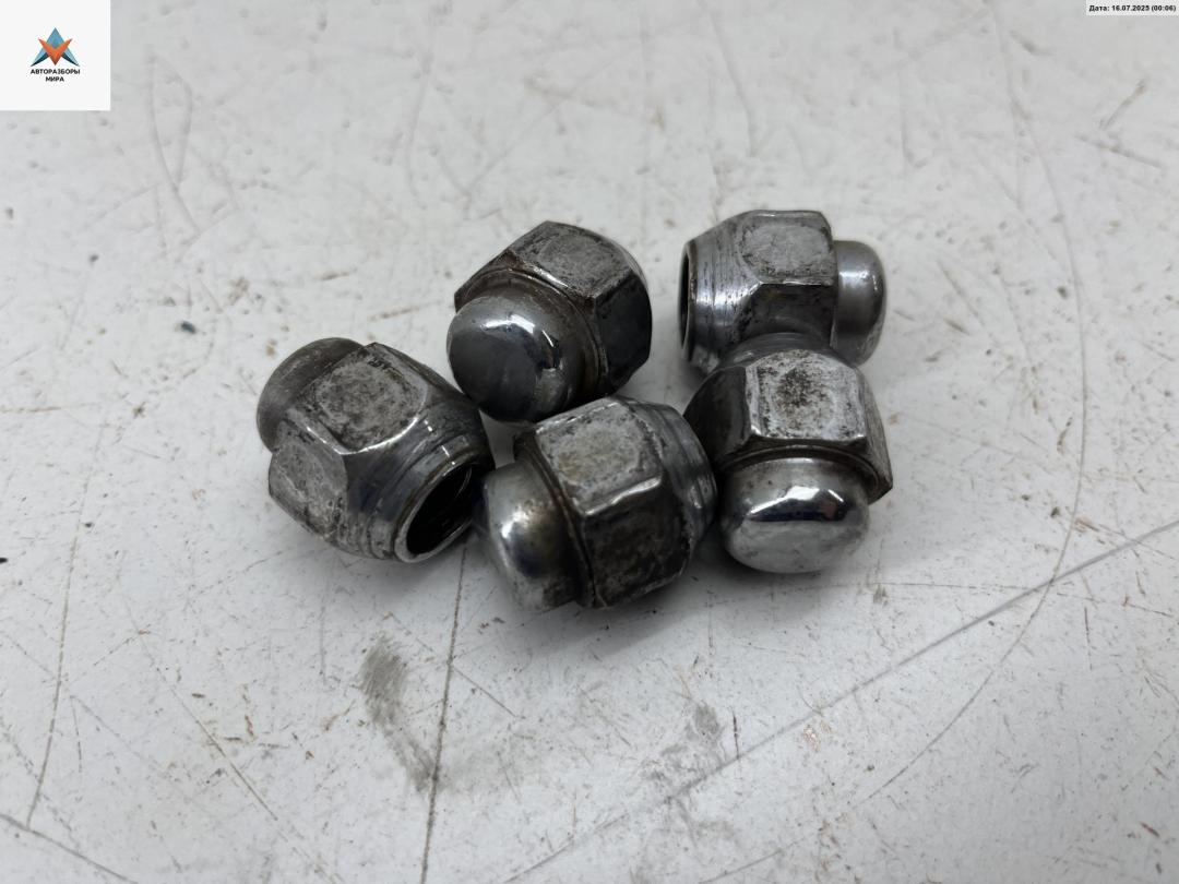 болт колесный Mazda 6 GG 2003, 2.0 л., бензин, МКПП, серый, универсал - фото №1