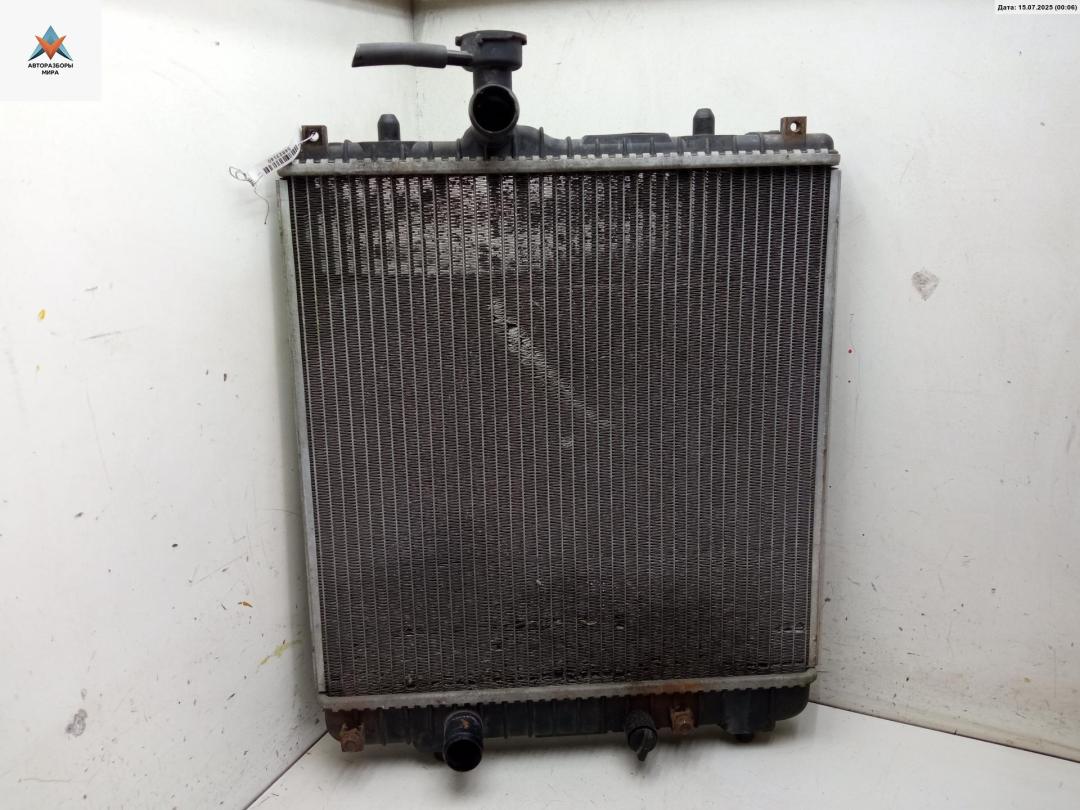 радиатор охлаждения Suzuki Ignis 2 поколение (MH) 2004, 1.3 л., бензин, МКПП, синий, хетчбэк 5 дв. - фото №1