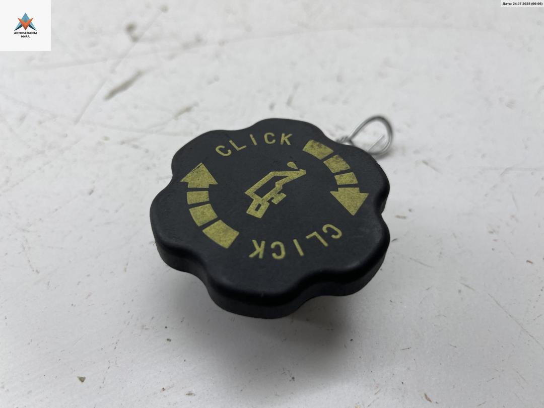 пробка маслозаливная Mazda CX-7 1 поколение 2007, 2.3 л., бензин, МКПП, серый, внедорожник 5 дв., XS7G6766M536M - фото №1