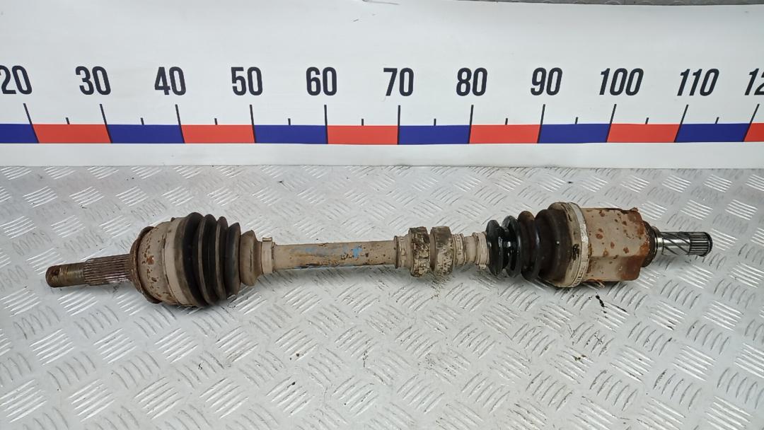 полуось передняя левая (приводной вал, ШРУС) Nissan Qashqai 2 поколение 2014, 1.5 л., дизель, МКПП, внедорожник 5 дв., 391014EA0A - фото №1