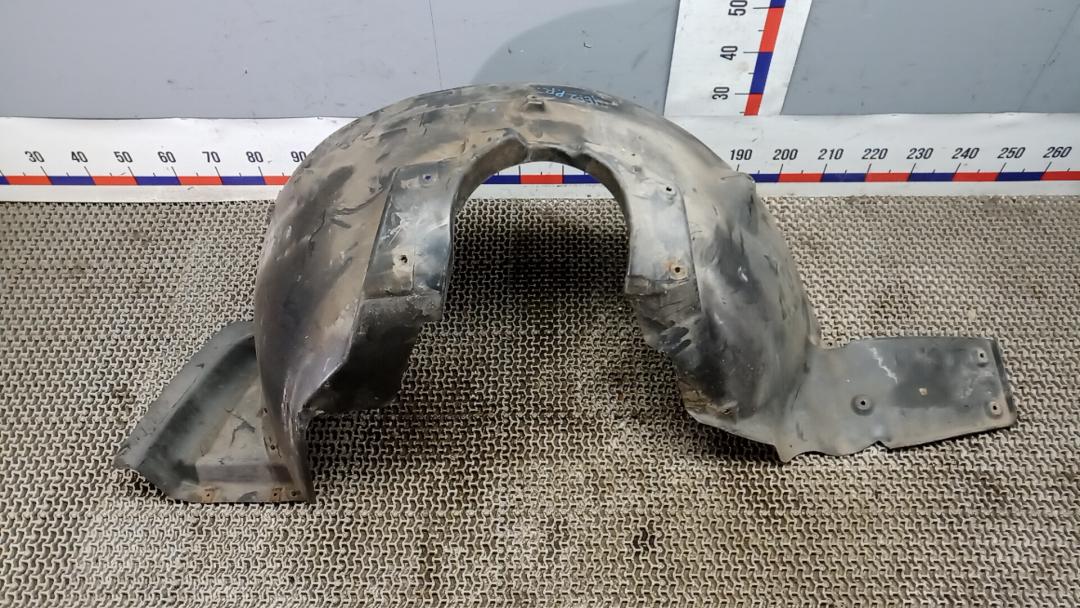 Подкрылок передний правый Land Rover Range Rover 3 поколение 2003, 4.4 л., бензин, АКПП, внедорожник 5 дв., CLF000125 - фото №1