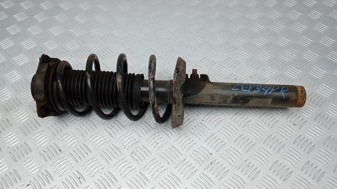 Стойка Skoda Octavia 2 поколение (A5) 2006, 1.9 л., D TDI PD, дизель, МКПП, хетчбэк 5 дв., 1K0413031BF, 1K0412331B, 1K0411105AQ - фото №1