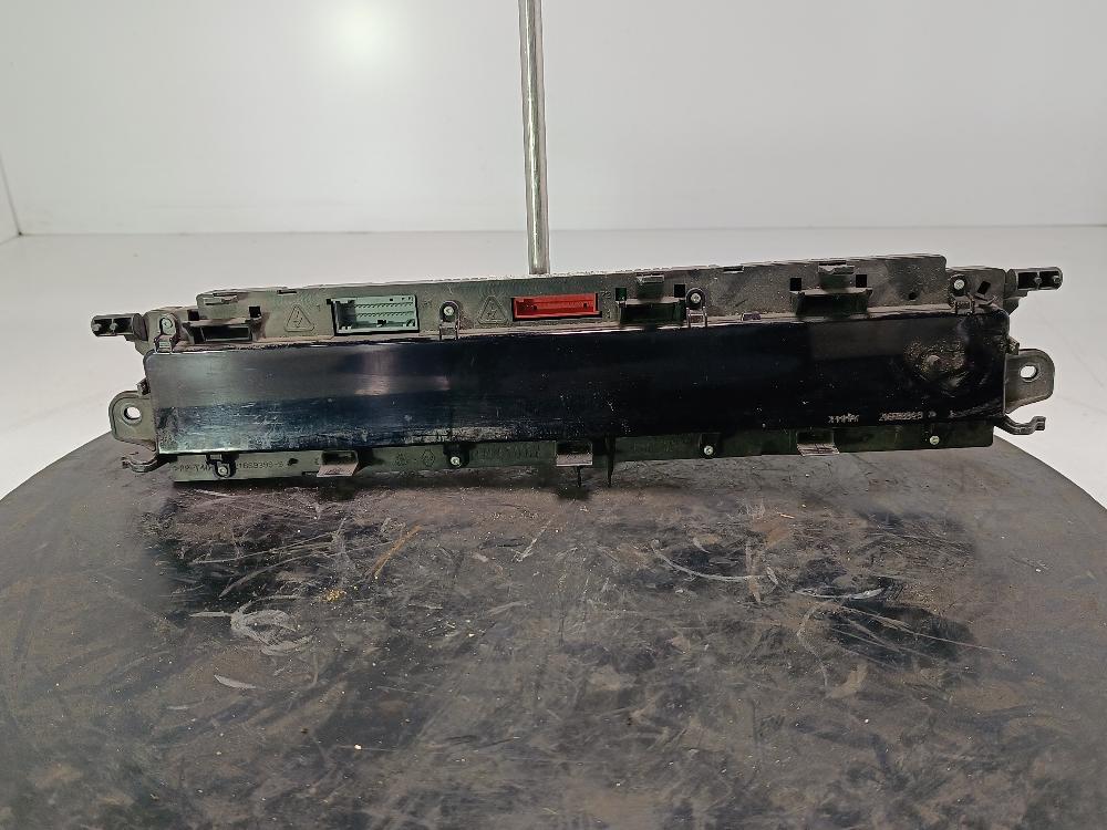 Щиток приборов (приборная панель) Renault Scenic 2 поколение 2004, Дизель 1.9, цвет, 8200461294H - фото №1