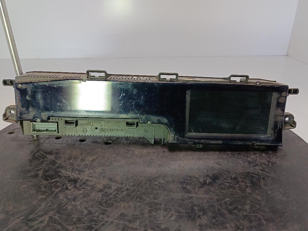 Щиток приборов (приборная панель) Renault Scenic 2 поколение 2005, Дизель 1.9, цвет, 8200365609C - фото №1