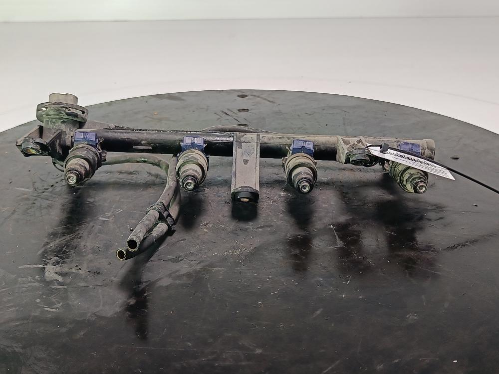 топливная рампа Renault Megane 1 поколение 1998, цвет, 7700273495 - фото №1