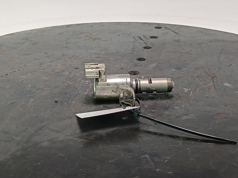 Клапан фазорегулятора Volvo S60 2 поколение 2012, цвет, CN1G-6L713-BB - фото №1