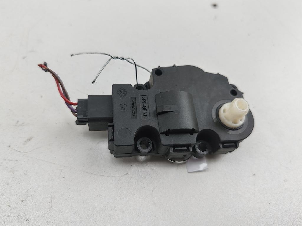 моторчик заслонки печки BMW 5 F10/F11 2012, 3.0 л., дизель, АКПП, чёрный, универсал, 25072012