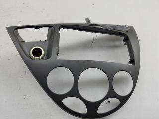 рамка под магнитолу Ford Focus 1 поколение [рестайлинг] 2003, 1.6 л., i, бензин, МКПП, серый, универсал, 98ABA046A04AE