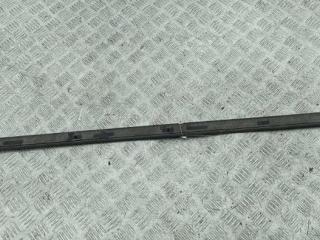 молдинг двери передней левой Audi A6 4B/C5 1997, 2.4 л., бензин, МКПП, красный, седан, 4B0853953A