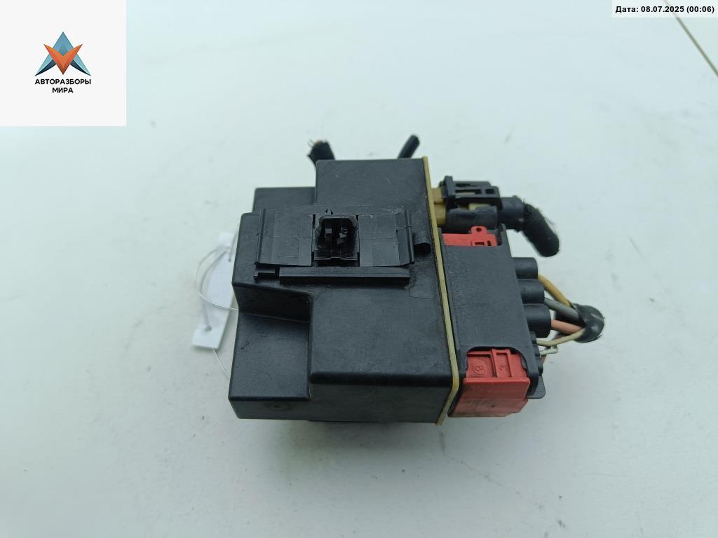 реле накала свечей Peugeot 407 1 поколение 2007, 2.2 л., дизель, МКПП, чёрный, универсал, 9662570880 - фото №1