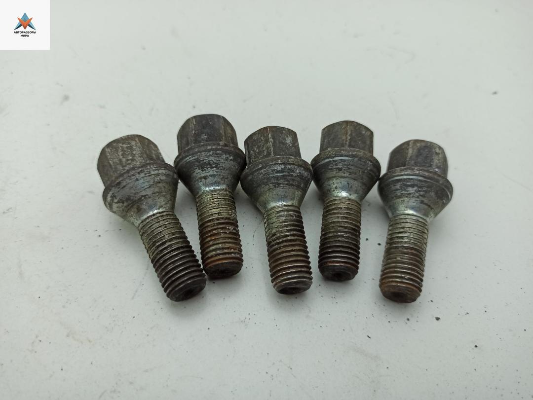 болт колесный Mercedes-Benz C-Класс W203/S203/CL203 2002, 2.2 л., дизель, МКПП, синий, универсал - фото №1