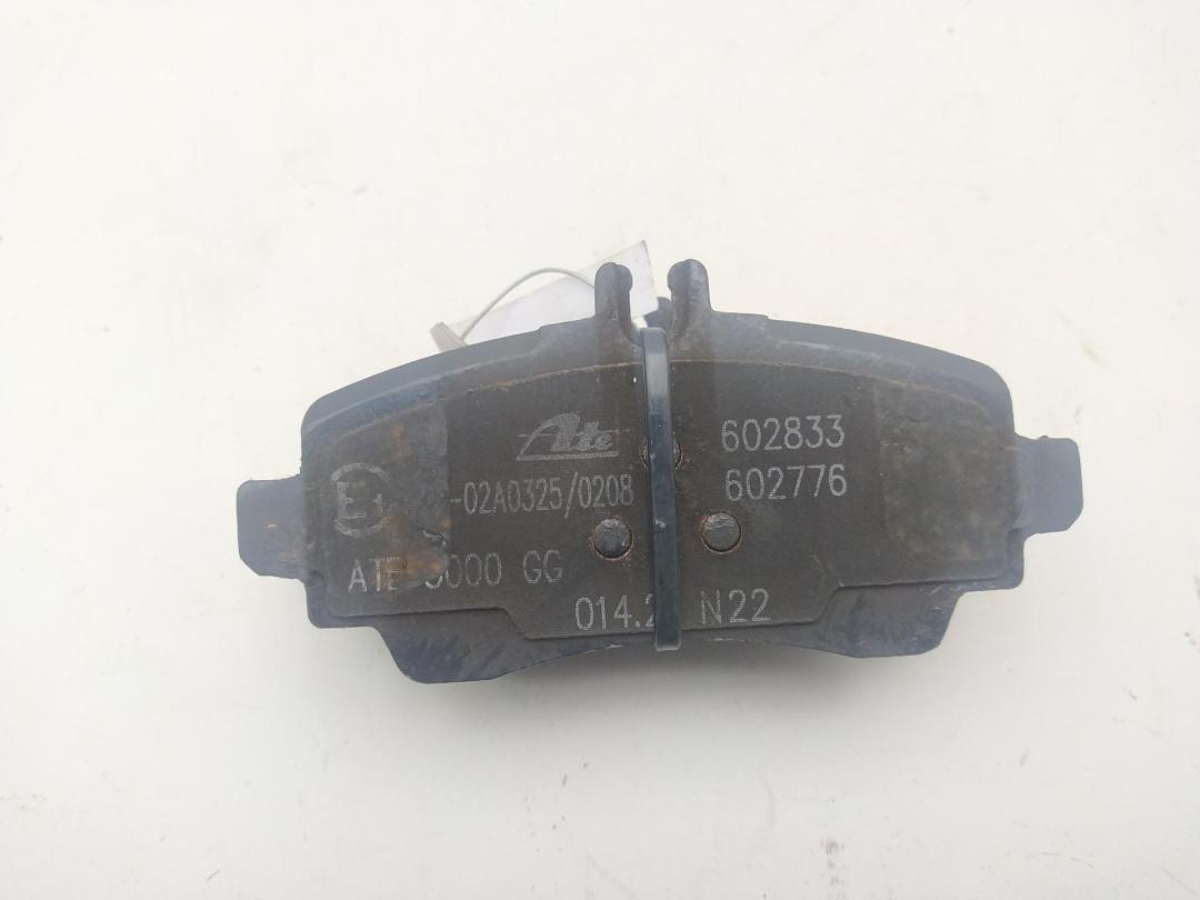Колодки тормозные передние Mercedes-Benz A W168 1998, 1.4 л., бензин, АКПП, синий, хетчбэк 5 дв.