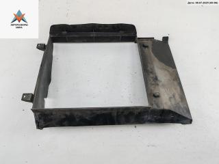 диффузор вентилятора Renault Megane 1 поколение 1996, 1.6 л., бензин, МКПП, серый, хетчбэк 5 дв., 7700840130