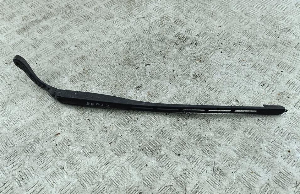 Щеткодержатель (поводок стеклоочистителя) передний Citroen C4 2004, 1.6 л., дизель, МКПП, серый, хетчбэк 5 дв., AVD