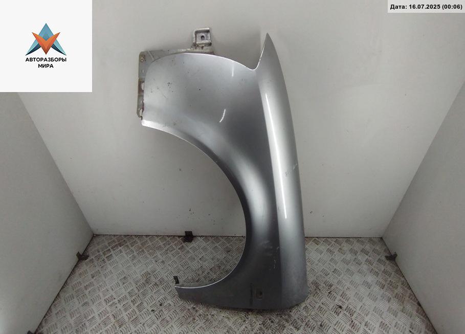 крыло переднее левое Audi A6 4B/C5 1998, 2.5 л., дизель, МКПП, серый, седан - фото №1