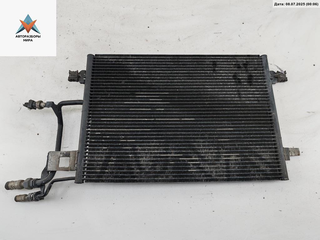 радиатор кондиционера Audi A6 4B/C5 1998, 2.4 л., бензин, АКПП, синий, универсал - фото №1