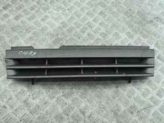 решетка радиатора Opel Vectra A 1991, красный, хетчбэк 5 дв., 90287108