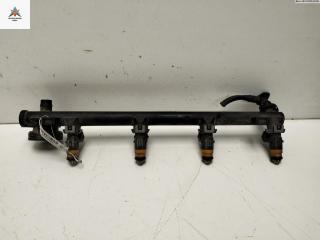 топливная рампа Renault Scenic 1 поколение [рестайлинг] 1999, 1.6 л., бензин, МКПП, синий, минивэн, 7700112519