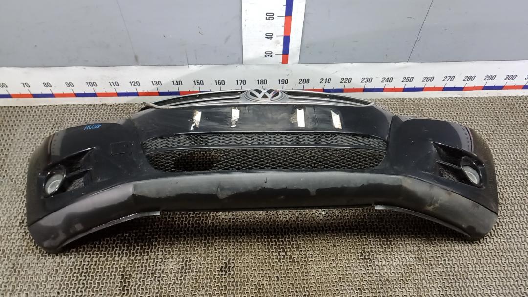 бампер передний Volkswagen Tiguan 1 поколение 2009, 2.0 л., дизель, МКПП, внедорожник 5 дв., 5N0807217, 5N0805903 - фото №1