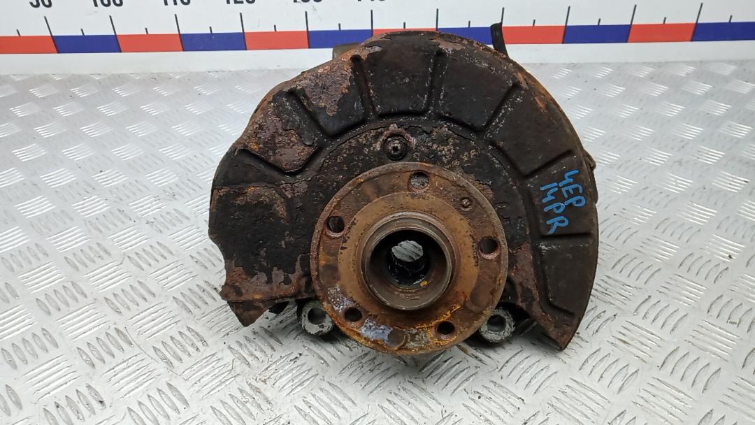 ступица передняя правая Volkswagen Passat B7 2011, 2.0 л., дизель, АКПП, седан, 3C0407254F, 1K0407621F - фото №1