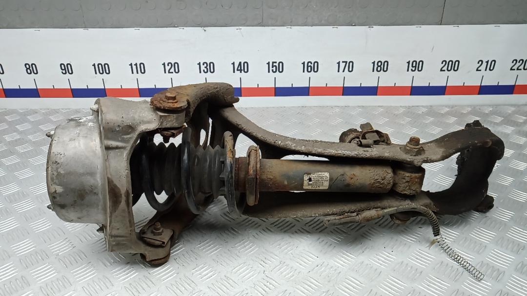 Стойка Peugeot 407 1 поколение 2007, 2.0 л., HDi, дизель, МКПП, седан - фото №1