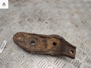 кронштейн (крепление) Volkswagen Transporter T4 1997, 2.4 л., дизель, МКПП, красный, микроавтобус