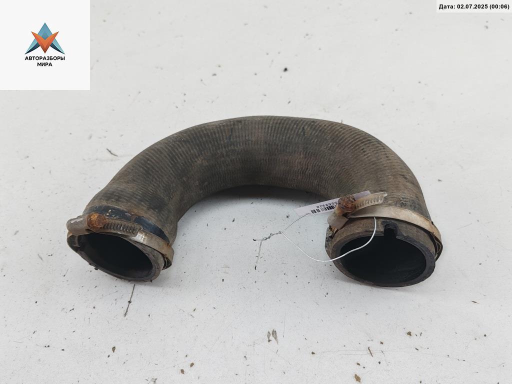 патрубок интеркулера Opel Signum C 2003, 2.2 л., дизель, МКПП, чёрный, хетчбэк 5 дв., 24415011 - фото №1