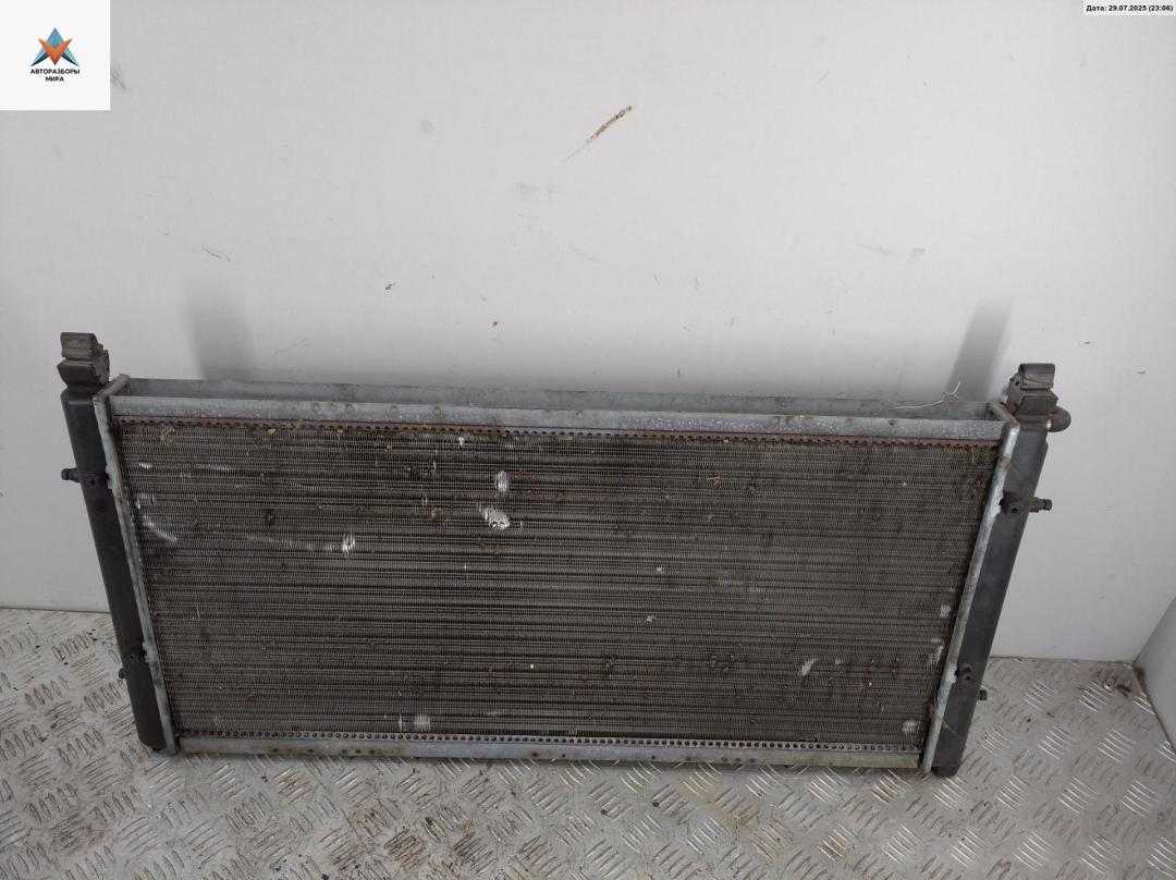 радиатор охлаждения Volkswagen Transporter T4 1995, 2.4 л., дизель, МКПП, белый, микроавтобус - фото №1