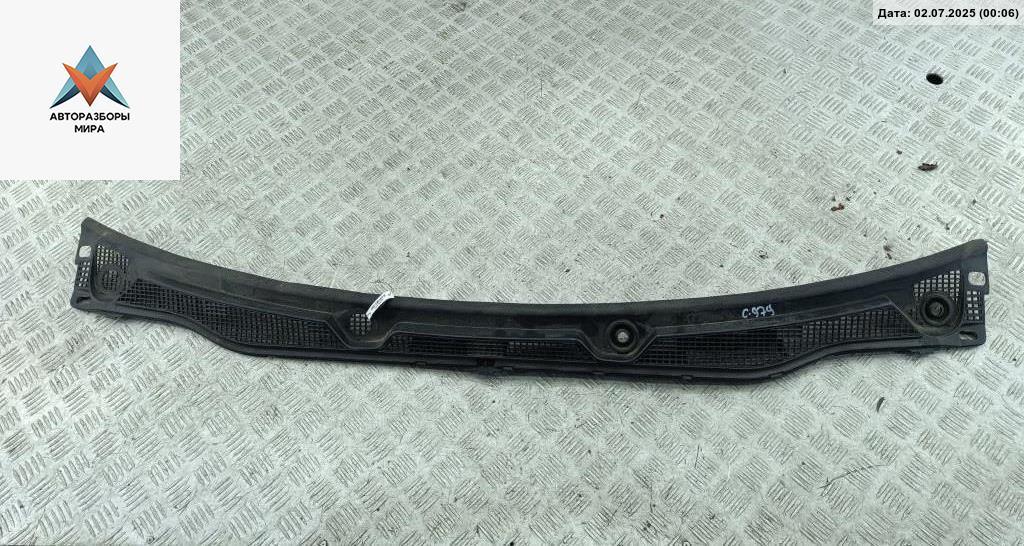 дождевик Renault Captur 1 поколение 2016, 1.2 л., бензин, АКПП, серый, внедорожник 5 дв., 668115916R - фото №1