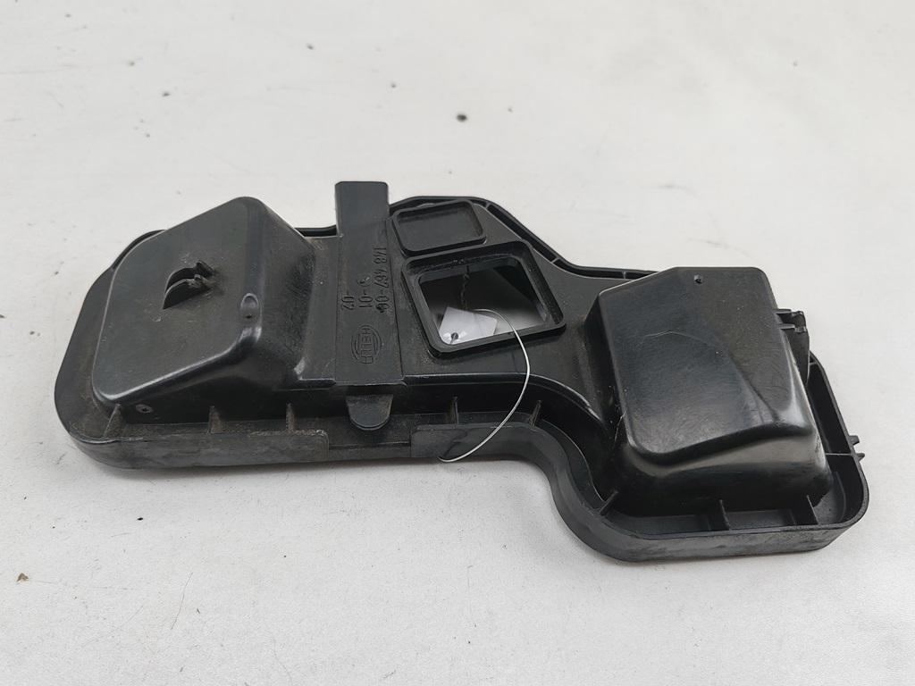 крышка фары Audi A6 C5 2000, 2.8 л., бензин, АКПП, серый, седан, 148467-00