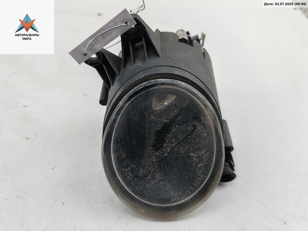 фара противотуманная левая Audi A4 B6 2001, 2.0 л., бензин, МКПП, серый, седан, 8E0941699 - фото №1