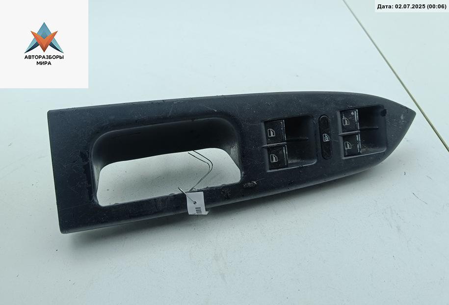 блок управления стеклоподъемниками Volkswagen Touran 1 поколение 2005, 1.6 л., бензин, МКПП, серый, минивэн, 1K4959857 - фото №1