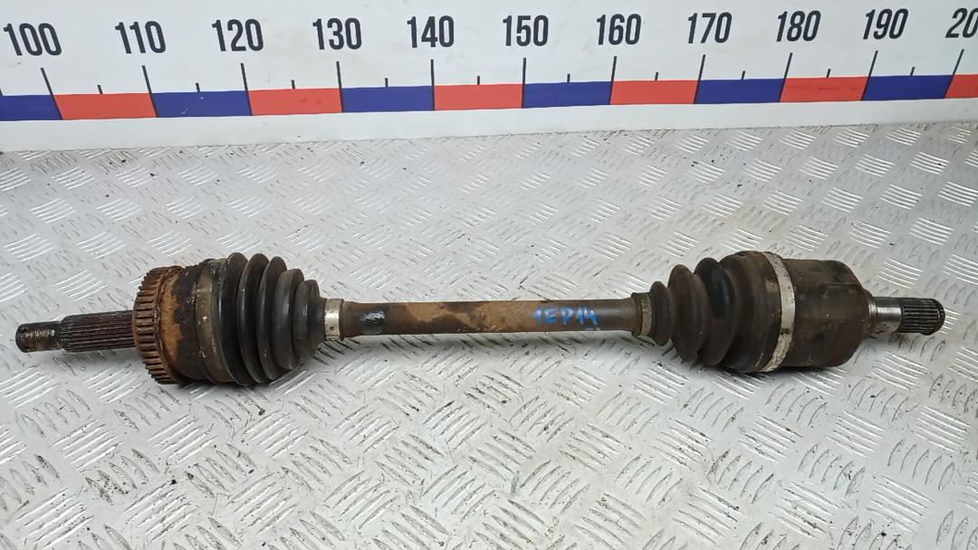 полуось передняя левая (приводной вал, ШРУС) Kia Sportage 2 поколение 2004, 2.0 л., дизель, АКПП, внедорожник 5 дв., 495011F200 - фото №1