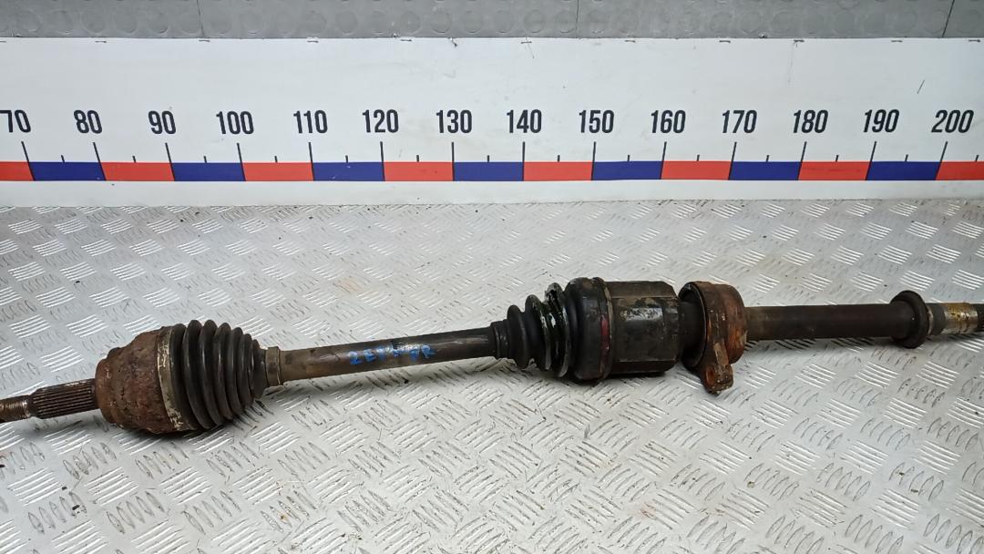 полуось передняя правая (приводной вал, ШРУС) Mitsubishi ASX 1 поколение 2010, 1.8 л., дизель, МКПП, внедорожник 5 дв., 3815A384 - фото №1