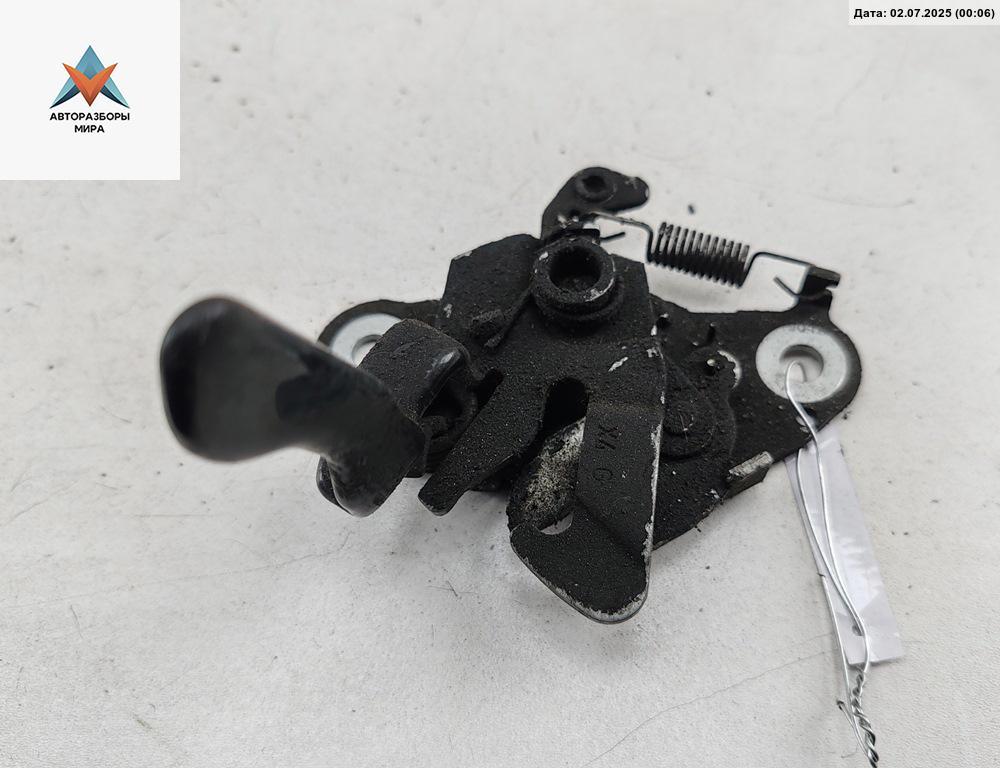 замок капота Citroen C5 1 поколение 2001, 1.8 л., бензин, МКПП, серый, хетчбэк 5 дв. - фото №1