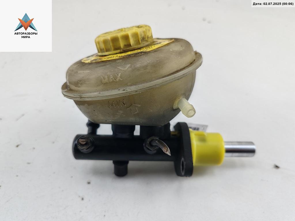 цилиндр тормозной главный Audi 80 8C/B4 1992, 2.0 л., бензин, МКПП, серый, седан - фото №1