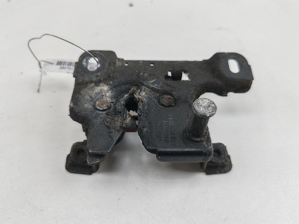 замок капота Audi A6 C5 1998, 2.5 л., дизель, МКПП, серый, седан, 8D0823509C