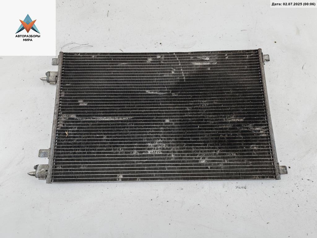 радиатор кондиционера Renault Megane 2 поколение 2004, 1.4 л., бензин, МКПП, серый, хетчбэк 5 дв., 8200115543 - фото №1