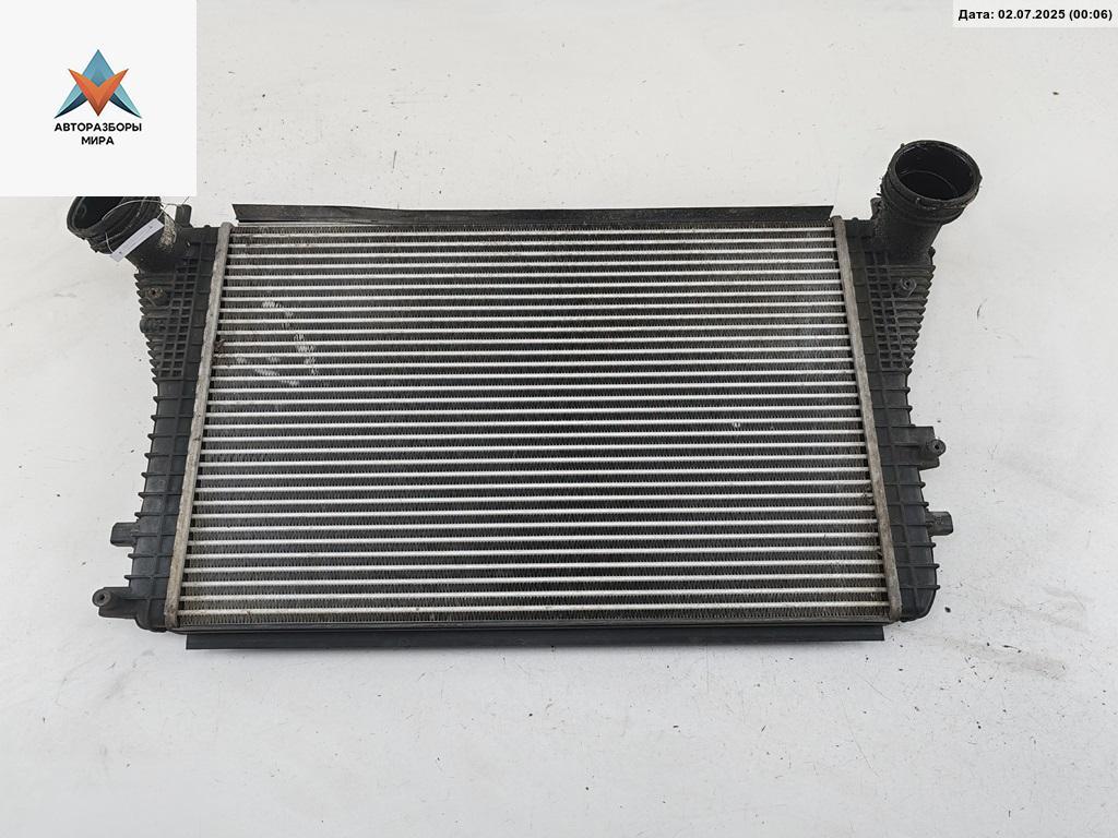 радиатор интеркулера Skoda Octavia mk2 (A5 1Z) 2004, 2.0 л., дизель, МКПП, серый, хетчбэк 5 дв., 1K0145803 - фото №1