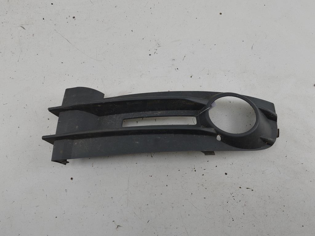 рамка фары противотуманной левой Volkswagen Caddy 2006, 1.9 л., дизель, МКПП, жёлтый, фургон, 2K0853683A