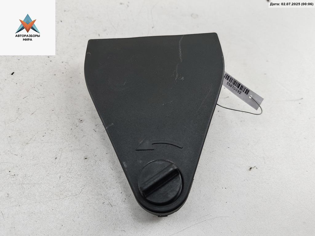 кронштейн (крепление) Audi A6 4B/C5 1999, 2.4 л., бензин, МКПП, серый, седан, 4B5860285D - фото №1