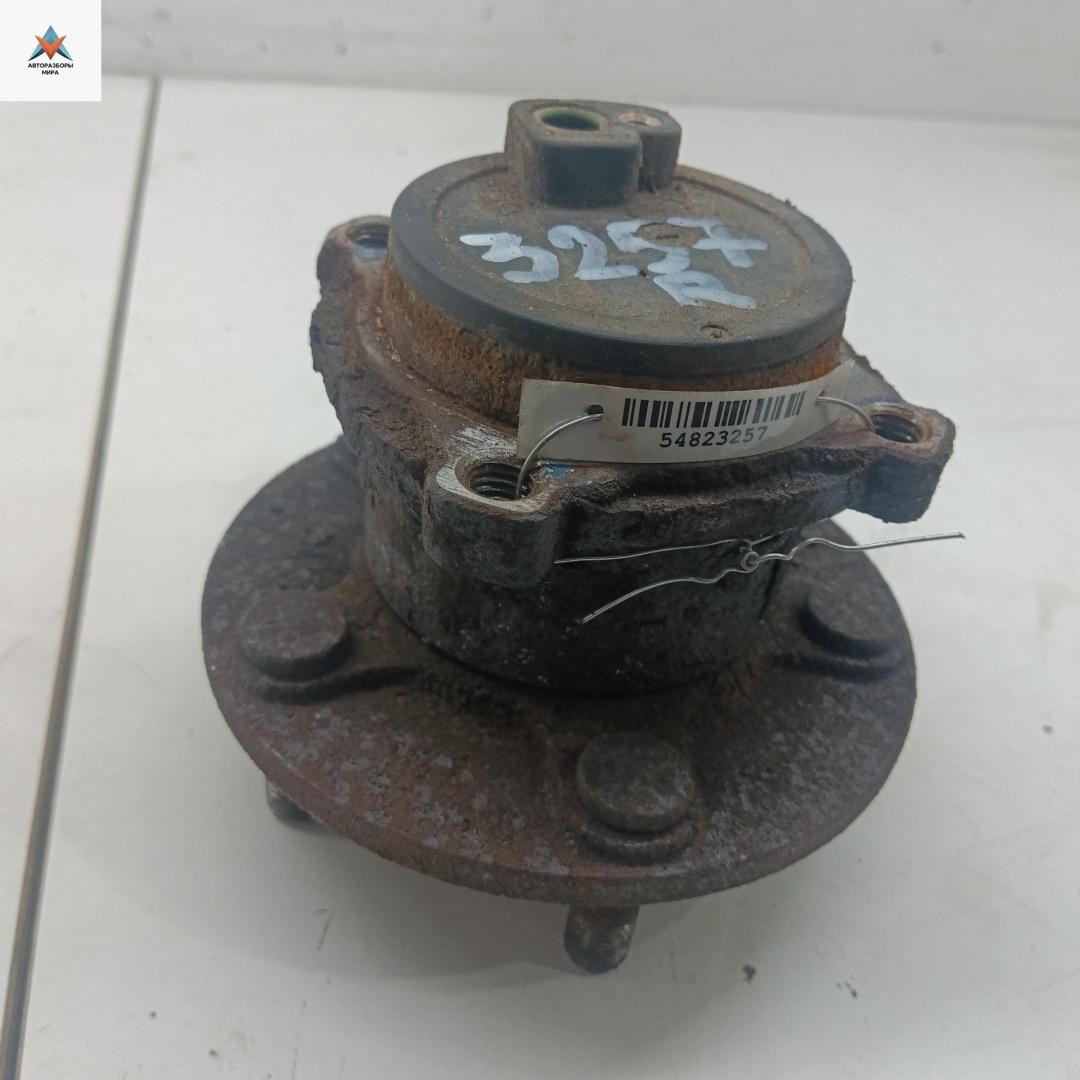 ступица задняя правая Ford C-Max 1 поколение 2003, 1.6 л., дизель, МКПП, серый, минивэн, 3M512C299R - фото №1