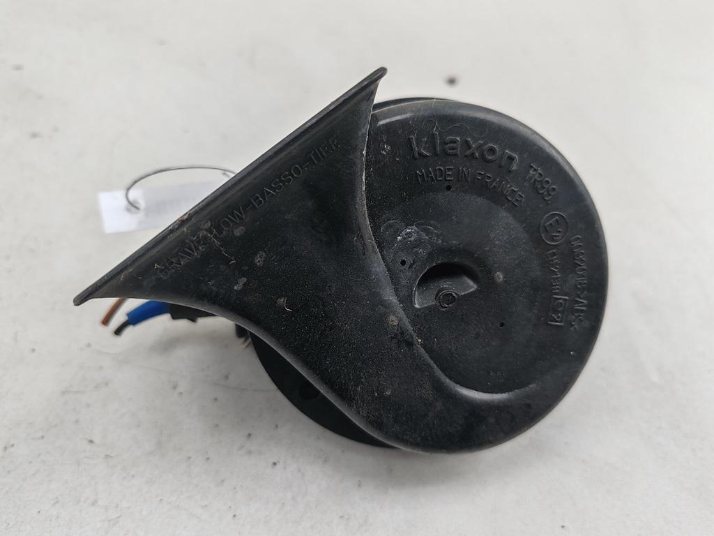сигнал (клаксон) Audi A6 4B/C5 1998, 2.5 л., дизель, АКПП, чёрный, универсал, 0092018 - фото №1