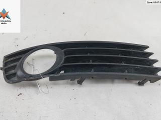 рамка фары противотуманной правой Audi A4 B6 2002, 2.0 л., бензин, МКПП, синий, универсал, 8E0807682A