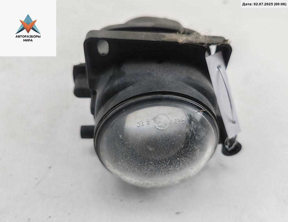 фара противотуманная правая Audi A6 4B/C5 1998, 2.5 л., дизель, АКПП, чёрный, универсал, 149332 - фото №1