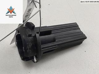 Патрон лампы фонаря BMW 3 серия E36 [рестайлинг] 1997, 1.6 л., бензин, МКПП, зелёный, седан, 138736532