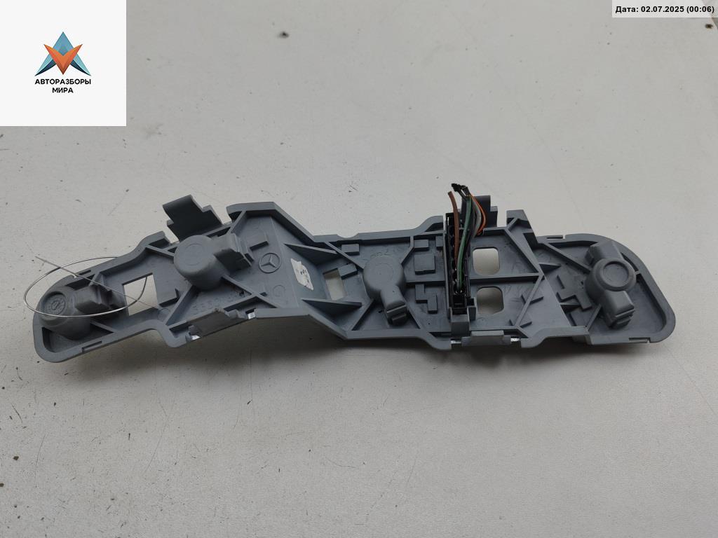 панель заднего левого фонаря Mercedes-Benz A-Класс W169 2004, 1.7 л., бензин, МКПП, серый, хетчбэк 5 дв. - фото №1