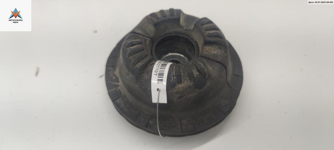 Опора амортизатора переднего (верхняя) Audi A4 B6 2004, 2.0 л., бензин, МКПП, серый, универсал, 8E0412377 - фото №1