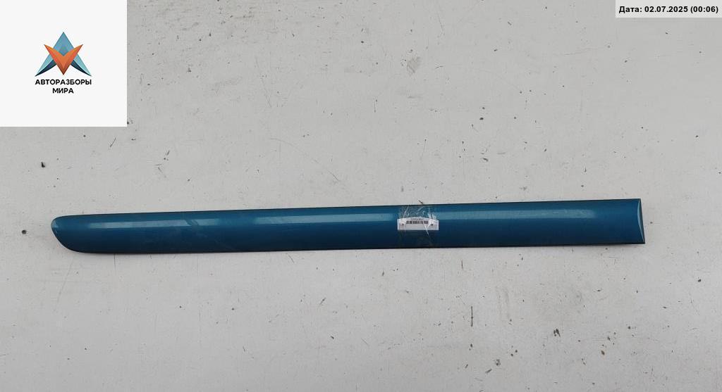 молдинг двери задней правой Volkswagen Touran 1 поколение 2005, 1.6 л., бензин, МКПП, зелёный, минивэн, 1T085754B - фото №1