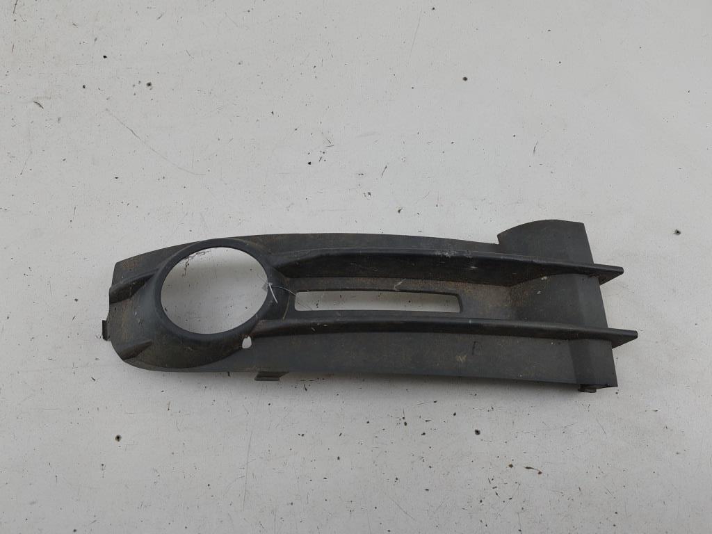 рамка фары противотуманной правой Volkswagen Caddy 2006, 1.9 л., дизель, МКПП, жёлтый, фургон, 2K0853684A